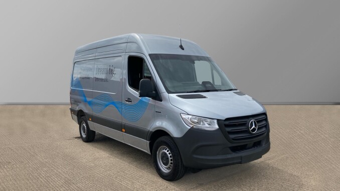 Mercedes-Benz Sprinter E314 L2 Electric Rwd 100kW 81kWh Pro Van Auto - Image 1